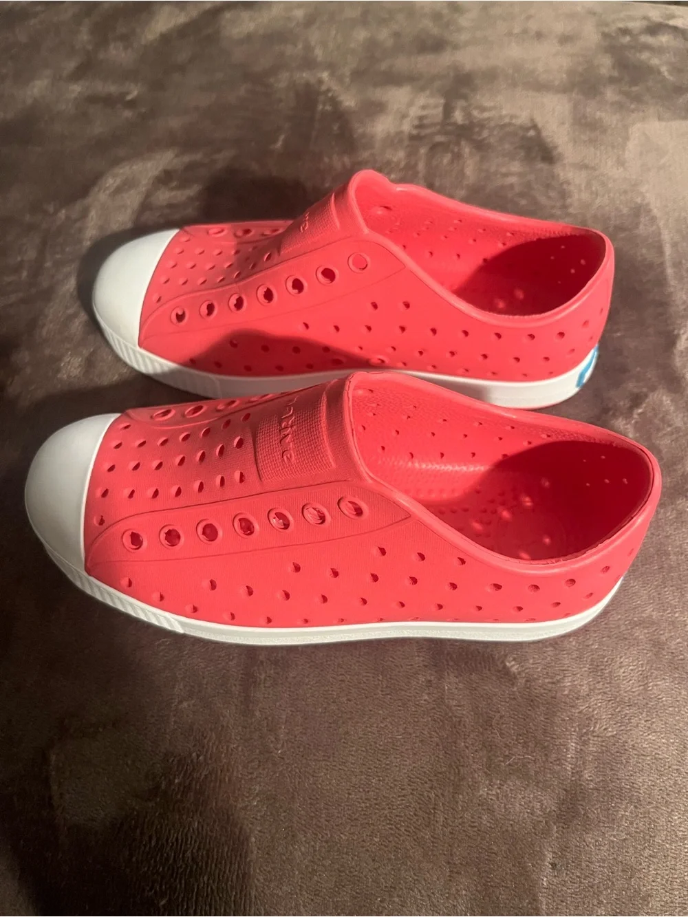 Native Shoes Kids Slip-On Water Shoes in Deep Pink and White